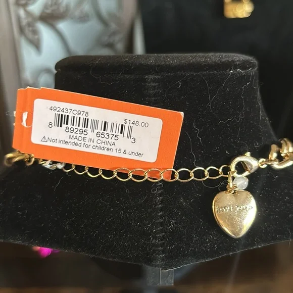 Betsey Johnson Glow in the dark necklace - Picture 4 of 4